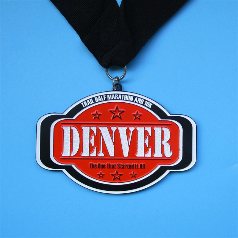 Medalha de design legal livre medalhas de maratona de ouro de metal personalizado medalhas de finalização